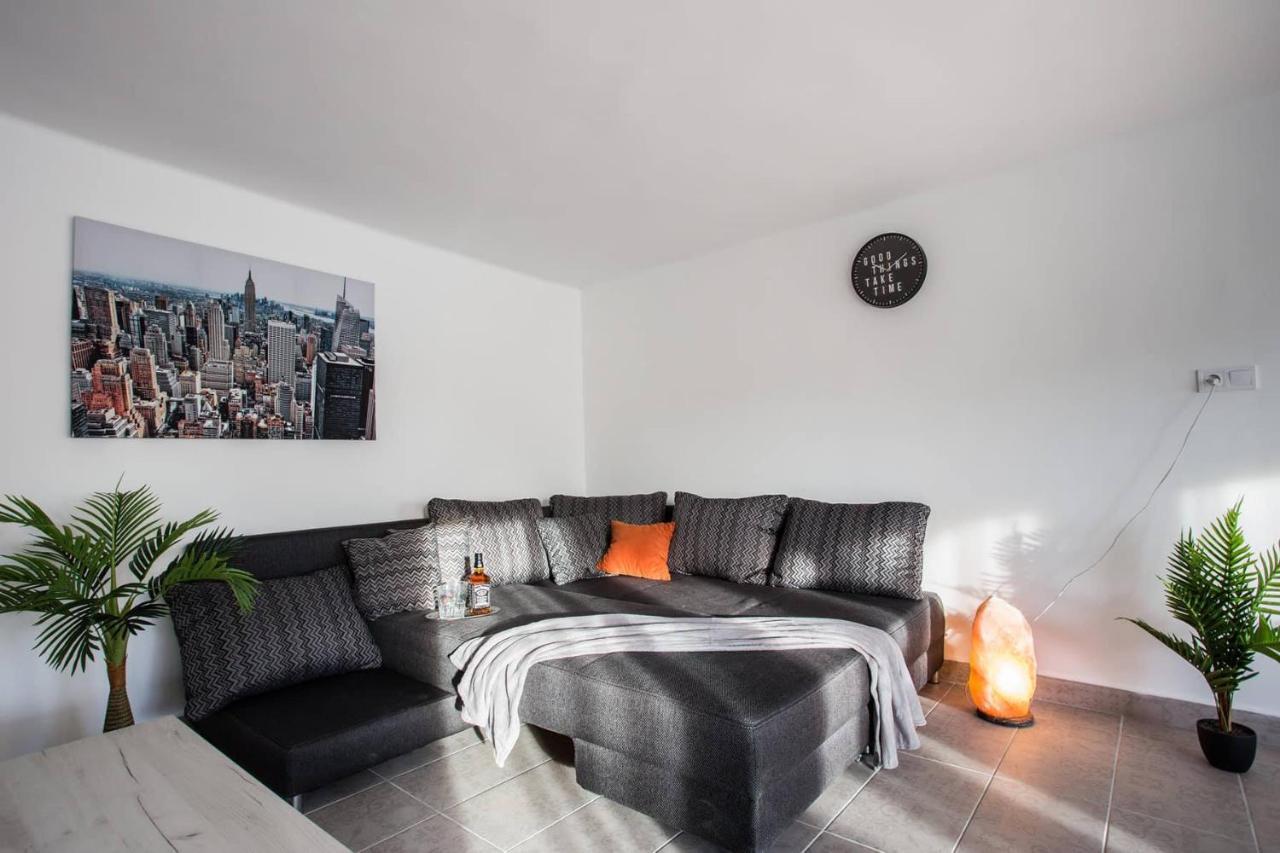 Csigaház Apartman Pécs Esterno foto